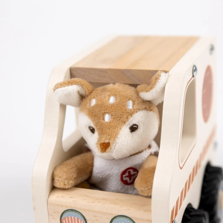 Karetka z figurką przyjaciela, Egmont Toys